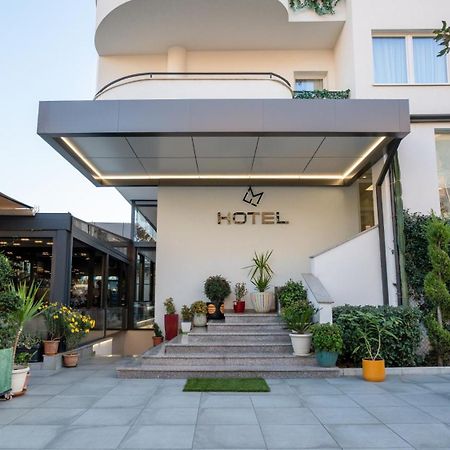 F&M Hotel 2 Tiranë Eksteriør bilde