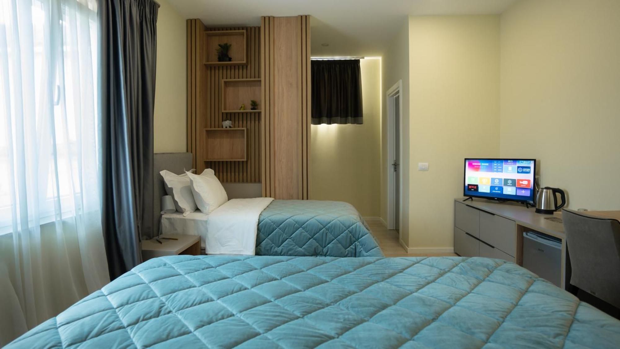 F&M Hotel 2 Tiranë Eksteriør bilde