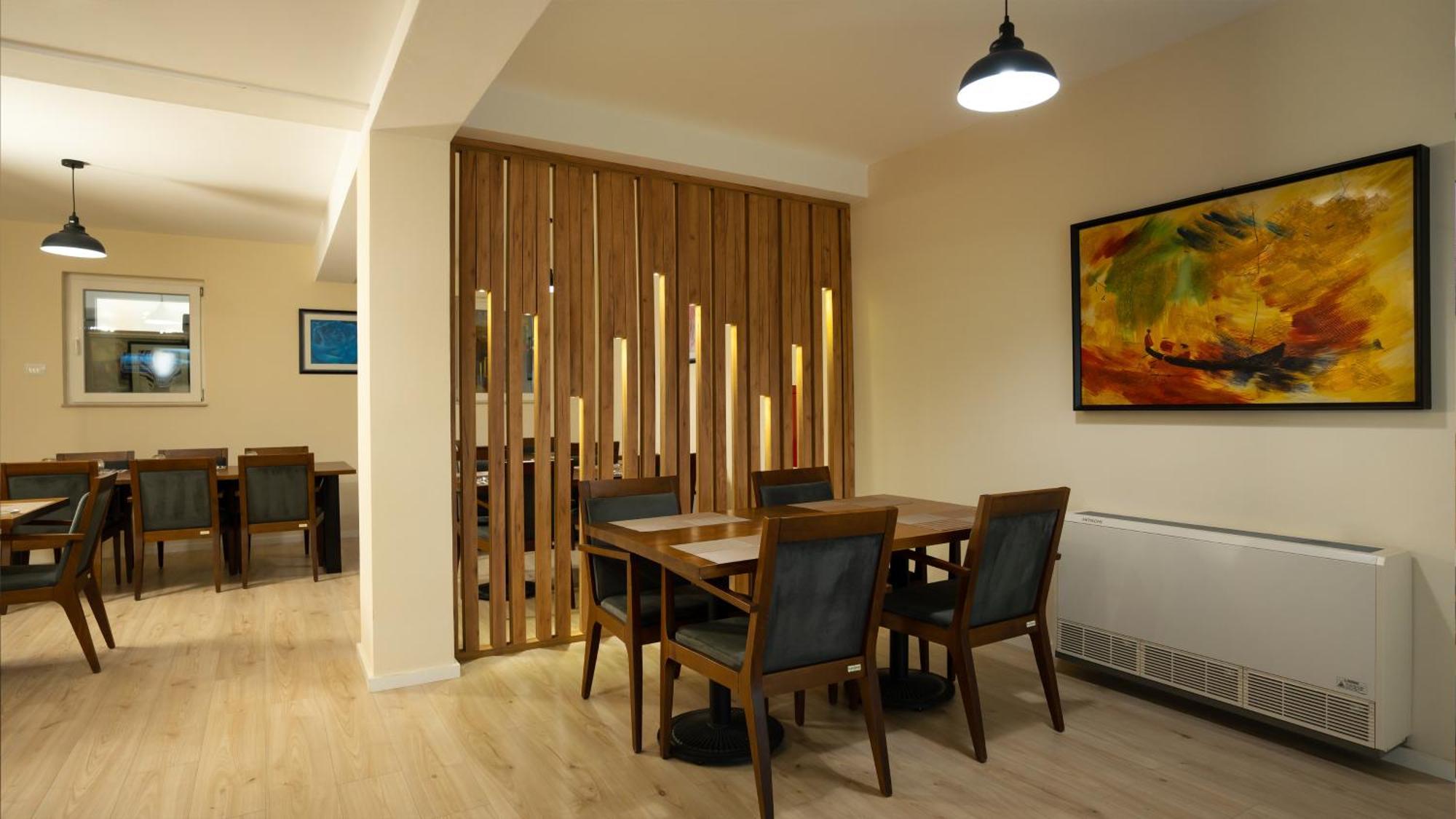 F&M Hotel 2 Tiranë Eksteriør bilde