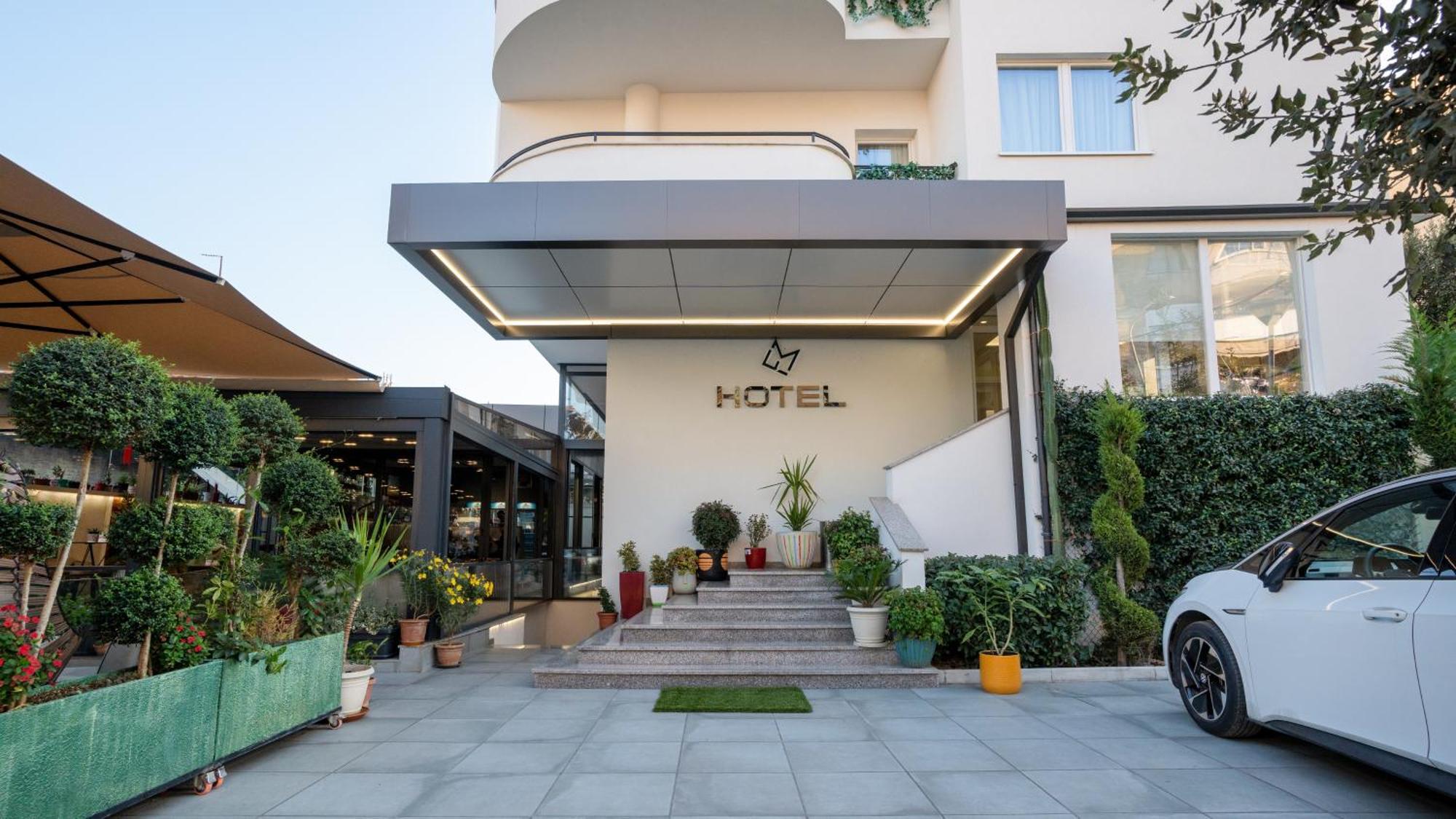 F&M Hotel 2 Tiranë Eksteriør bilde